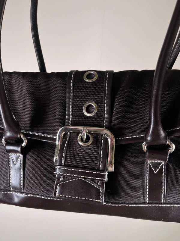 y2k Vintage Black shoulder bag with silver Buckle