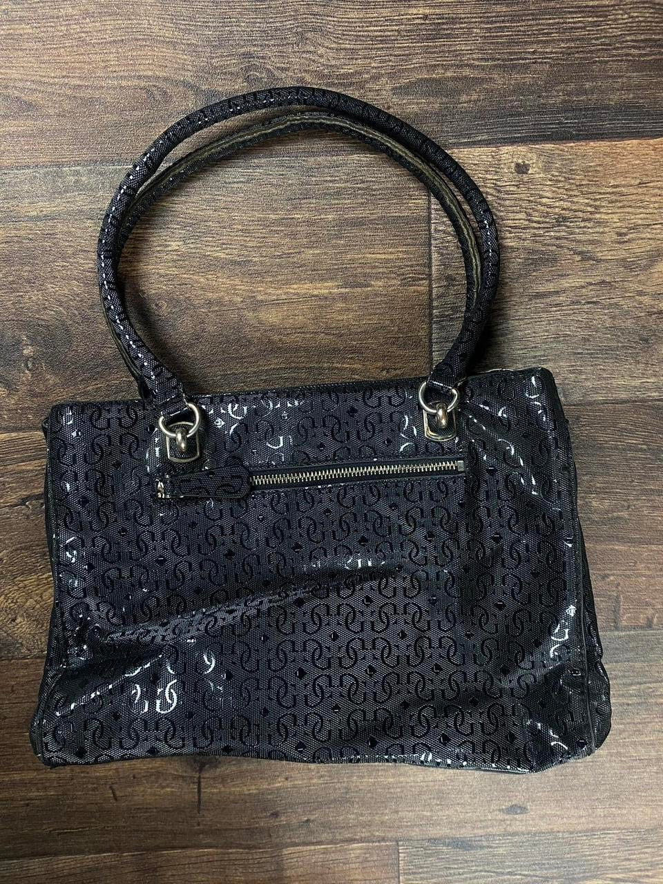 Glossy Black Guess shoulder bag