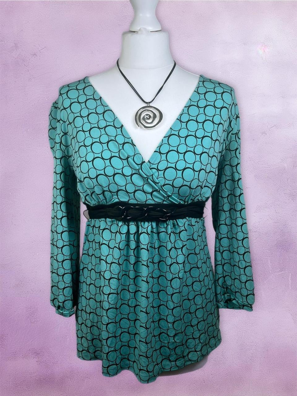 Y2k V neck blouse with built in belt