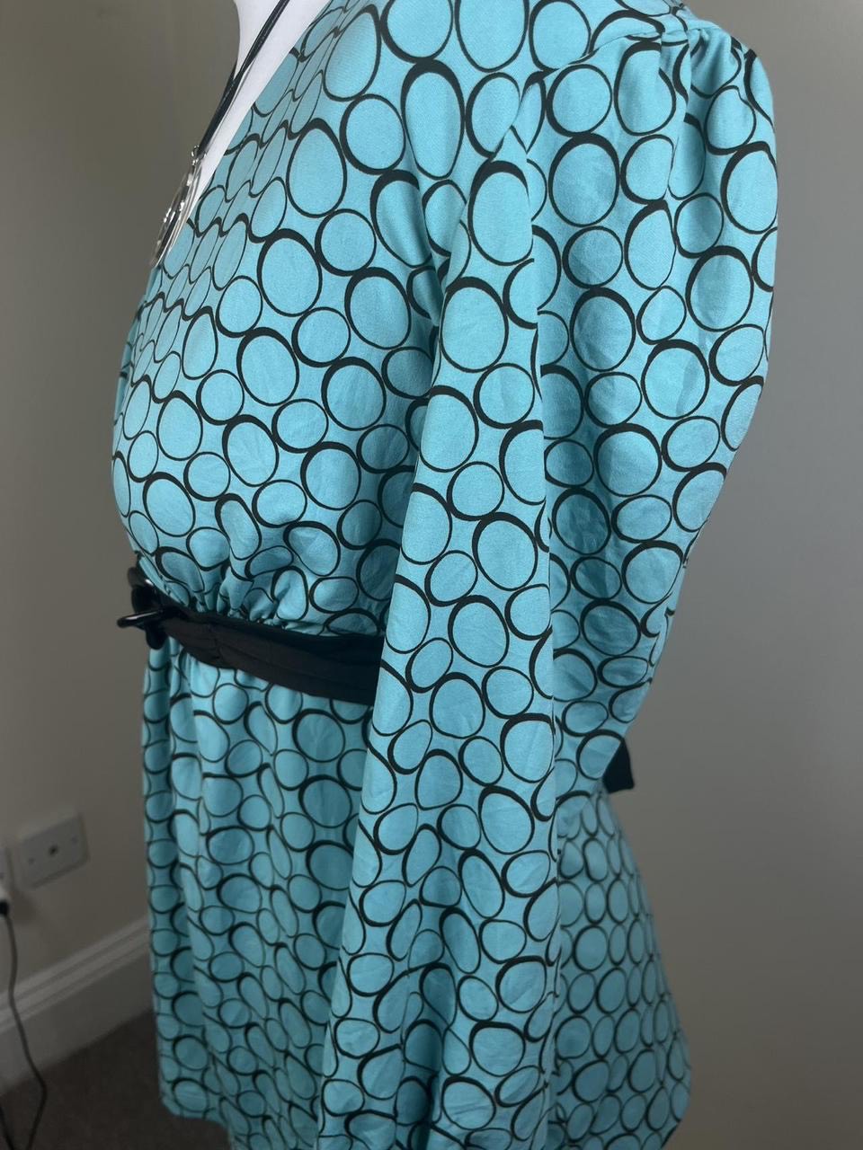 Y2k V neck blouse with built in belt
