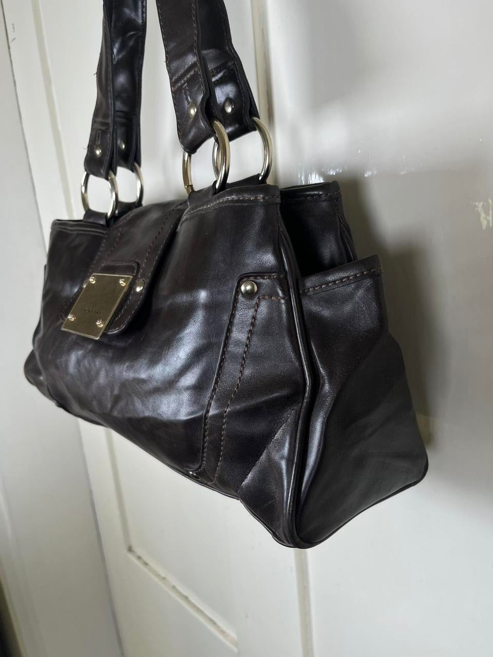 Vintage Black leather Shoulder bag with sliver hardware