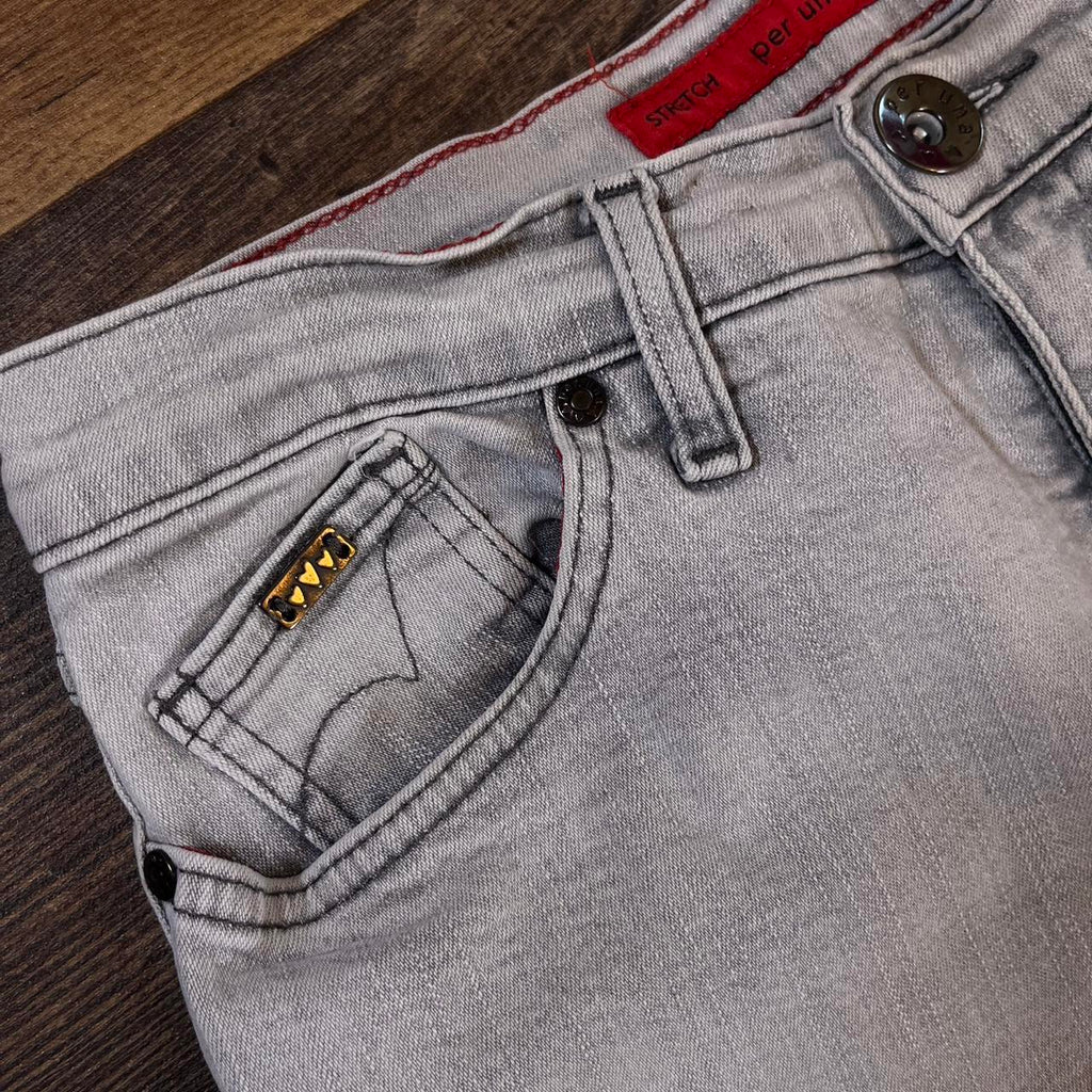 Y2k straight leg jeans with embroidery
