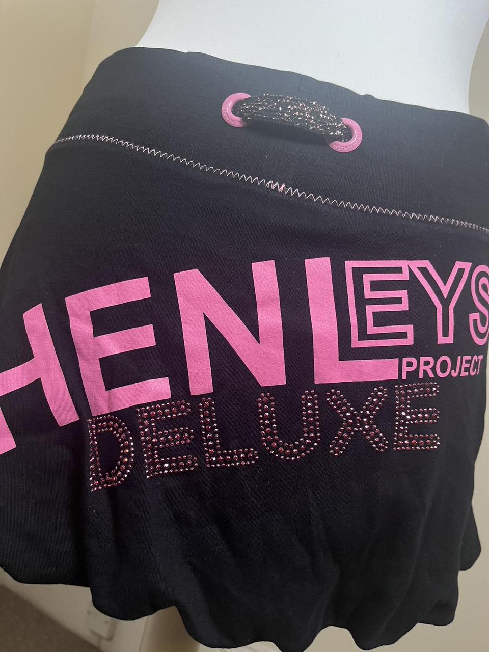 Y2k Henley’s graphic mini skirt with rhinestones