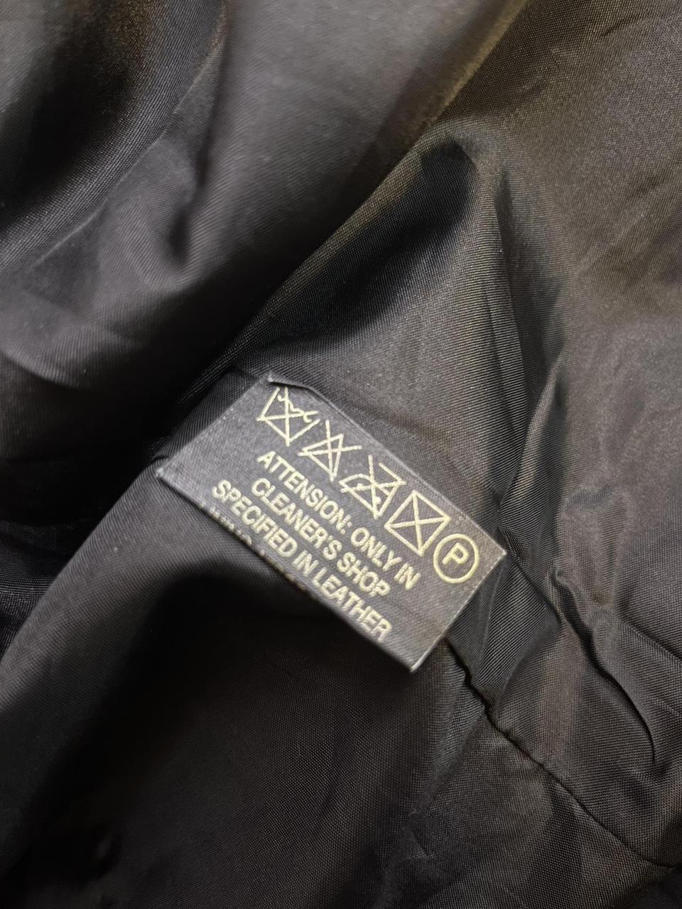 Vintage fitted Leather jacket with silver zipper