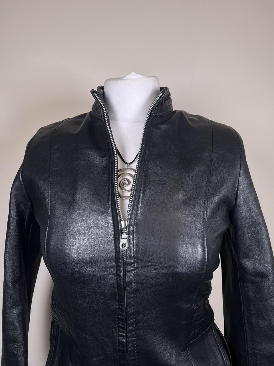 Vintage fitted Leather jacket with silver zipper